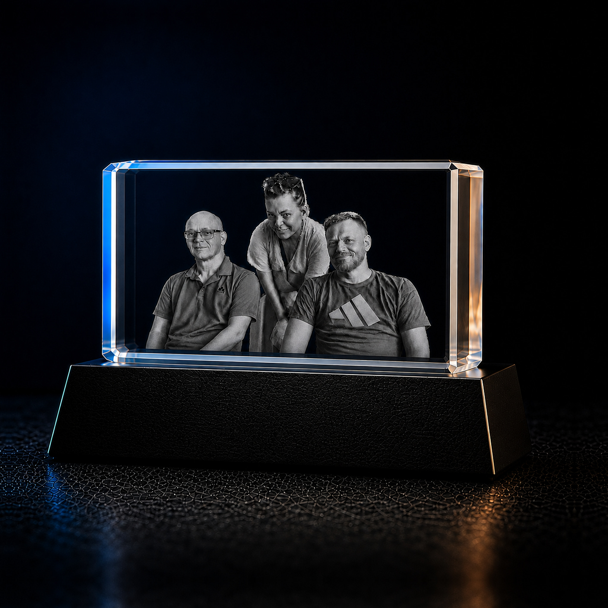 Rétthyrndur kristall með 3D mynd — Miðlungs — Láréttur